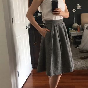 Banana Rep 00p gray tweed midi skirt w pockets